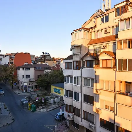 Central 3 Bedroom Flat With Free Parking Lägenhet *