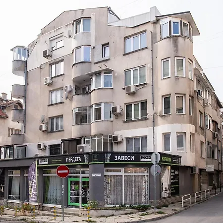 Lägenhet Central 3 Bedroom Flat With Free Parking